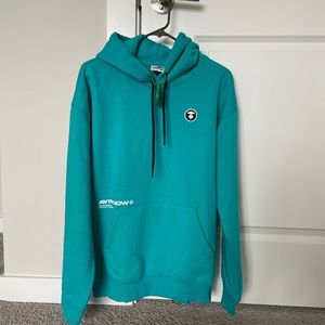 BRAND NEW WITH TAGS TEAL AAPE HOODIE. SIZE MENS MEDIUM